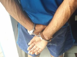 Preso suspeito de furtar casas de veraneio na Barra de São Miguel