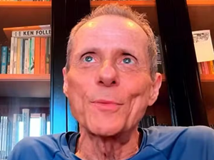 Bateirista Tony Belloto, do Titãs, fala sobre viver com cancêr