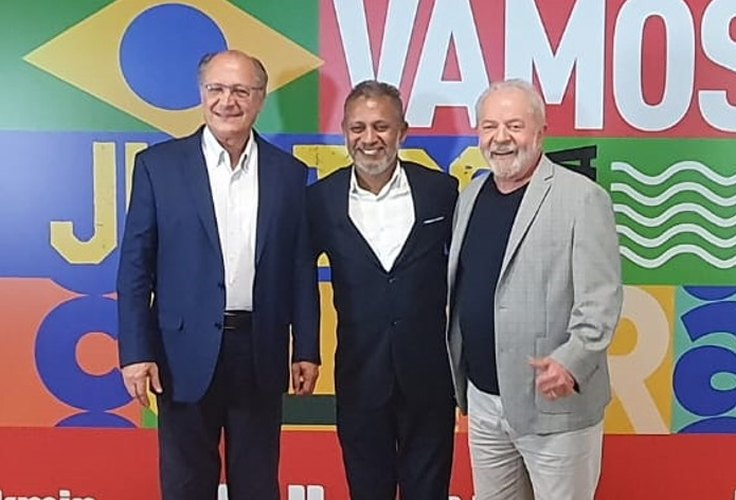 Ailton Avlis conversa com Lula durante passagem em AL e reafirma: “sou o único que o apoia em Arapiraca”