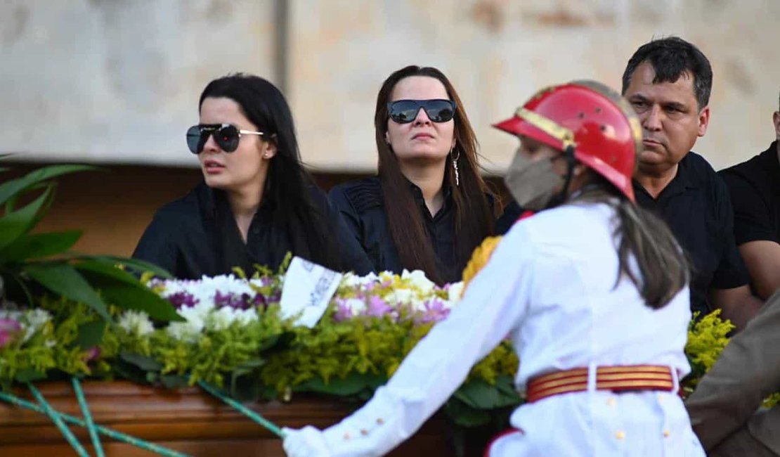 Maraísa desabafa após enterro de Marília Mendonça: 'Nunca vou entender'