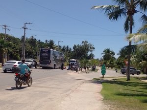 Colisão entre carro e moto deixa homem ferido em Passo de Camaragibe
