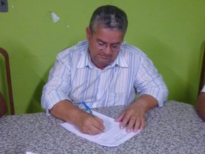 Justiça bloqueia bens do ex-prefeito de Lagoa da Canoa