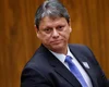 Tarcísio critica prisão de Bolsonaro e cobra moderação das instituições: 'Um absurdo'