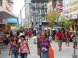 Confira o que abre e o que fecha no feriado de Floriano Peixoto em Maceió