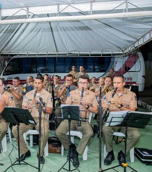Banda da PM leva música e cultura ao município de Batalha em apresentação especial