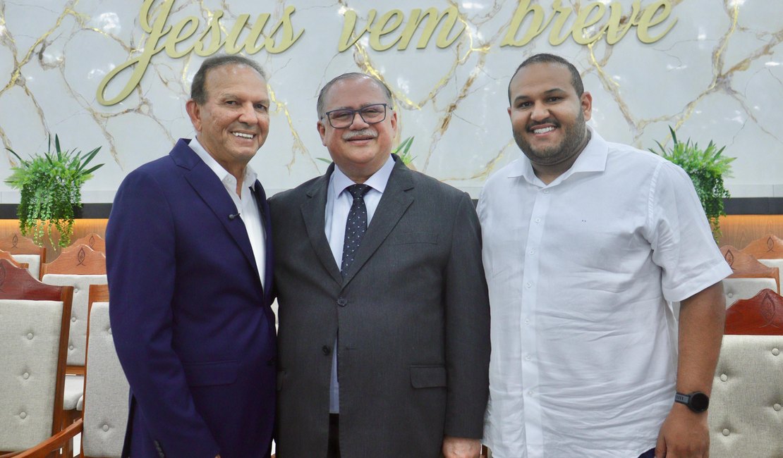 Prefeito de Matriz de Camaragibe participa da inauguração de espaço da Assembleia de Deus