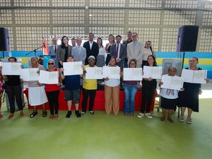 89 Famílias residentes em Maragogi rebem títulos de propriedade