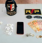 Polícia prende suspeitos de tráfico de drogas, em Arapiraca