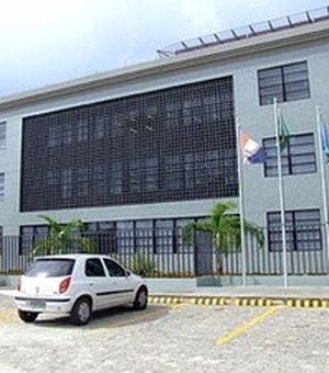 PF cumpre mandados de busca e apreensão em Maceió e Barra de Santo Antônio