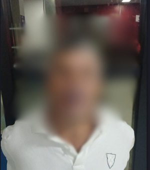 Polícia prende homem por causar confusão em missa no Sertão de AL e descobre que ele era foragido de SP