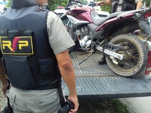 Polícia apreende motocicleta no bairro Boa Vista