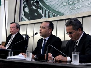 Projeto de Lei Orçamentária para 2017 é apresentado à Assembleia Legislativa