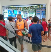 Em Arapiraca, apostadores enfrentam fila até o último minuto sonhando com a Mega da Virada