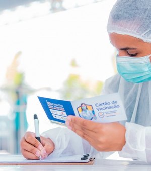 Secretaria de Saúde orienta atualizar o calendário vacinal antes de viajar