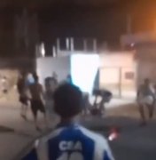 Imagens mostram briga entre torcedores do CSA e CRB após clássico