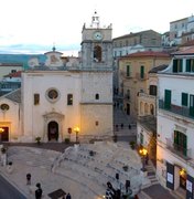 Cidade italiana oferece até R$ 7,5 mil para quem se mudar para lá