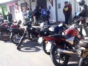 [Vídeo] Em 45 minutos, BPTran apreende 20 motos irregulares no Jacintinho
