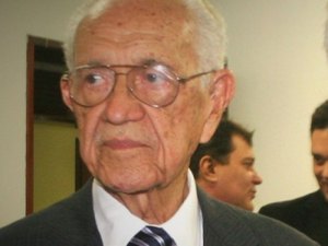 Senado apreciará nome de médico alagoano Hélio Nogueira Lopes para nomear ponte que ligará Penedo-AL a Neópolis-SE