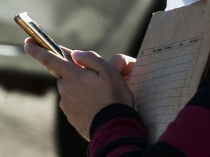 Celular se torna principal forma de acesso à internet no Brasil