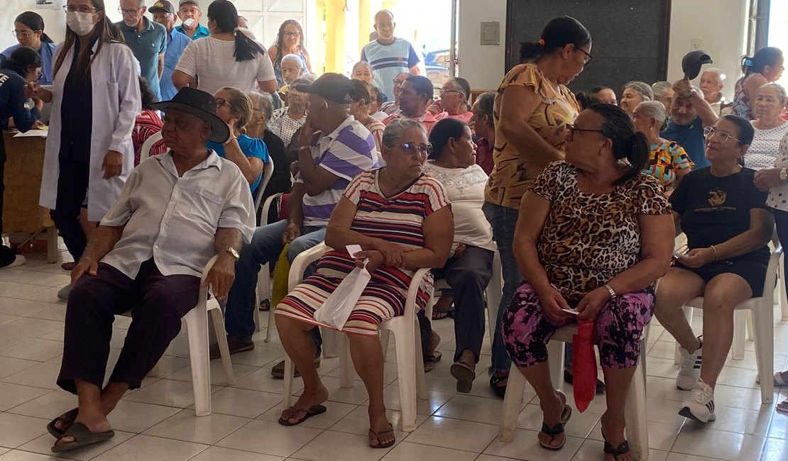 UBS Eucalipto promove ação de saúde voltada para idosos em Palmeira dos Índios