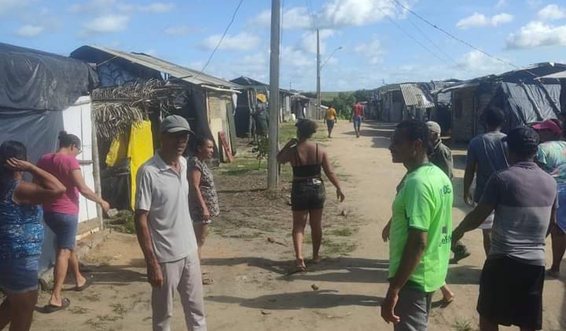 Famílias acampadas em Maragogi cobram providências do Incra