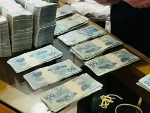 PF apreende R$ 430 mil com Sóstenes, suspeito de desviar cota parlamentar