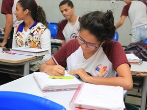 Estudantes da rede estadual participam da segunda fase da Olimpíada de História