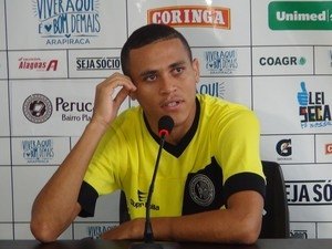 Meia João Paulo volta a figurar na seleção da rodada da série C