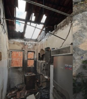 Mulher sofre queimaduras em 70% do corpo após incêndio no Benedito Bentes