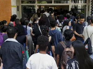 STF prorroga cotas raciais em concursos até Congresso votar nova lei