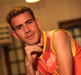 Do Agreste para as redes: jovem João Batista transforma humor, superação e autenticidade em fenômeno do empreendedorismo digital e desponta como nova promessa da influência brasileira