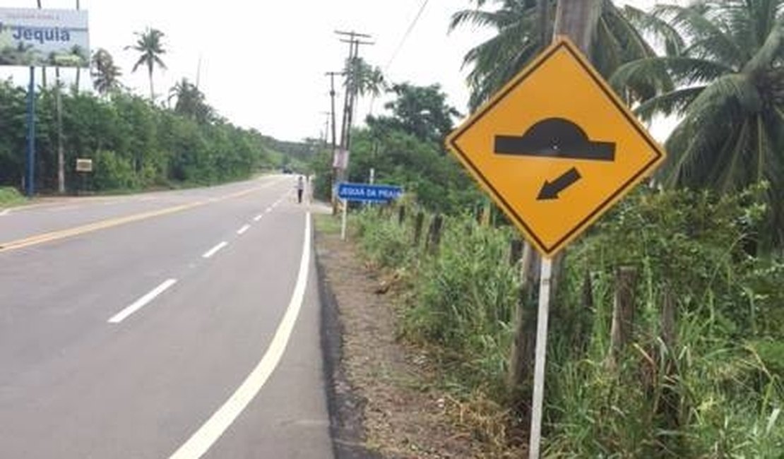 DER inicia sinalização nos acessos ao município de Jequiá da Praia