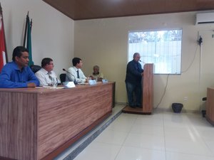 Em sessão especial, Presidente da Câmara de Messias Gibson Buarque enaltece união dos vereadores