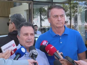 Exames de Bolsonaro indicam quadro de pneumonia viral, diz médico