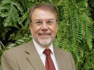 Morre o jornalista Carlos Monforte, primeiro apresentador do Bom Dia Brasil