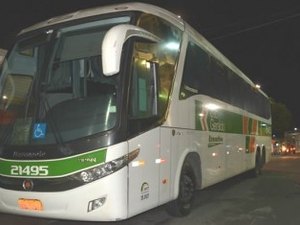 Passageiros de ônibus interestadual são assaltados na BR-101