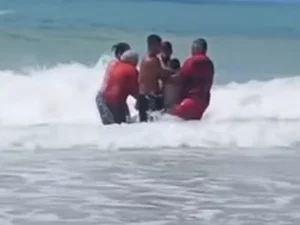 Pai morre após salvar filho que estava se afogando na praia da Lagoa do Pau, em Coruripe