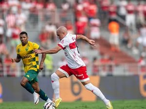 CRB vence Cuiabá por 3 a 0 e segue encostado no G-6