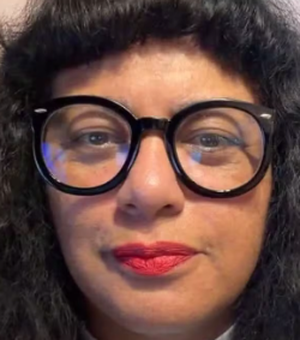 Déia Freitas explica sumiço das redes sociais: 'Tive um piripaque sério'