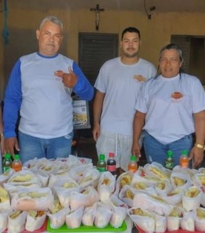 Casal promove Festa das Crianças pelo 5º ano no Vale da Perucaba, em Arapiraca