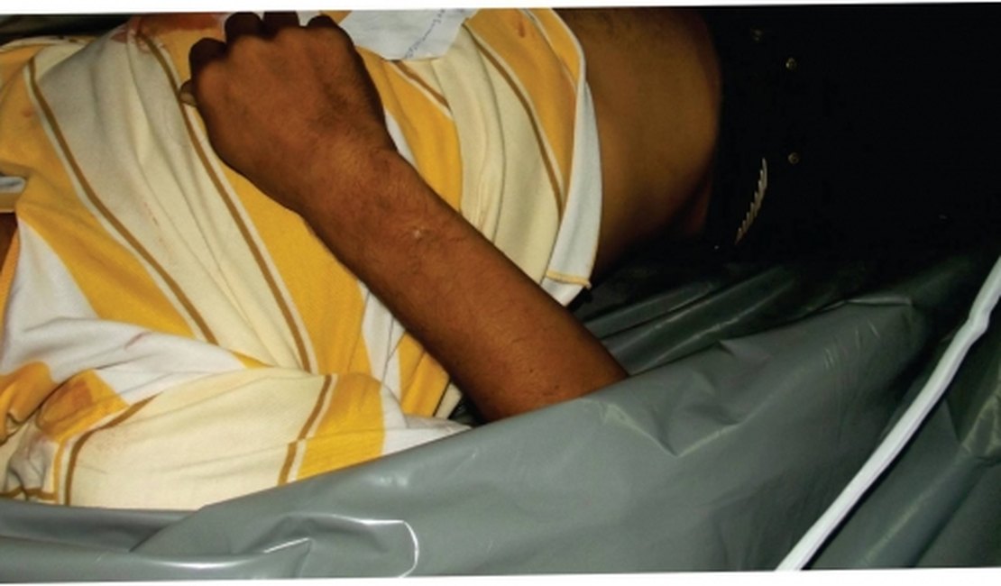 Homem discute em bar com amigo e é assassinado em Junqueiro