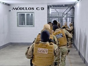 Policiais penais interceptam aparelhos celulares em módulo de presídio