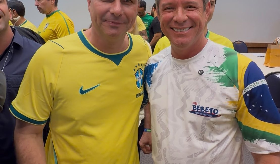 “Grande líder da direita”: Flávio Bolsonaro e Alfredo Gaspar reforçam apoio à reeleição de Cabo Bebeto