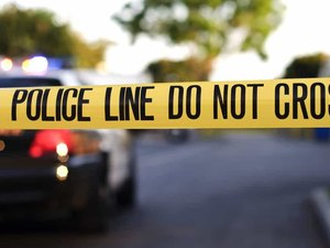 Mãe cai em cima do filho de 4 meses e ambos morrem