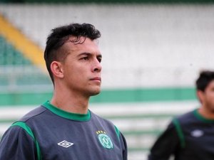 Goleiro sondado pelo Corinthians renova com a Chapecoense