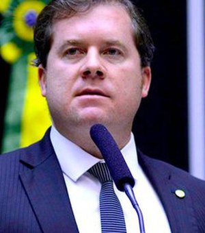 Marx Beltrão defende aprovação de projeto que garante tratamento gratuito para pacientes com AME