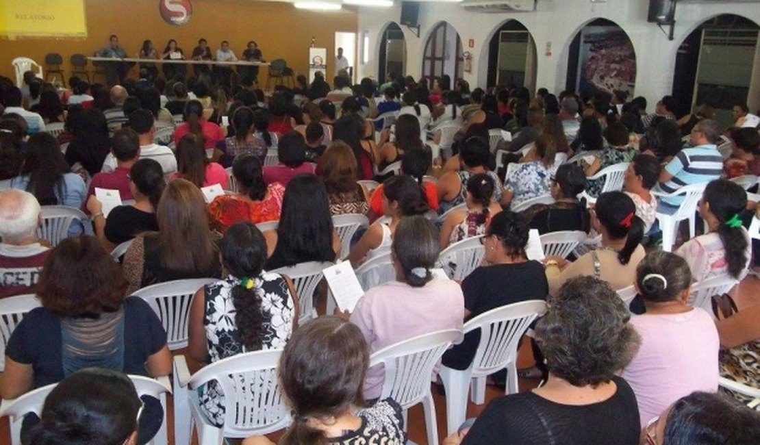 Greve na Educação em Penedo completa 4 meses