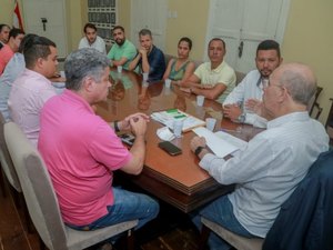 Ronaldo Lopes soluciona distorção salarial entre servidores da Prefeitura de Penedo