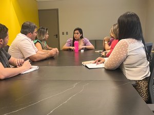 Deputada Gabi Gonçalves discute saúde da mulher com representantes do COREN-AL e ABENFO