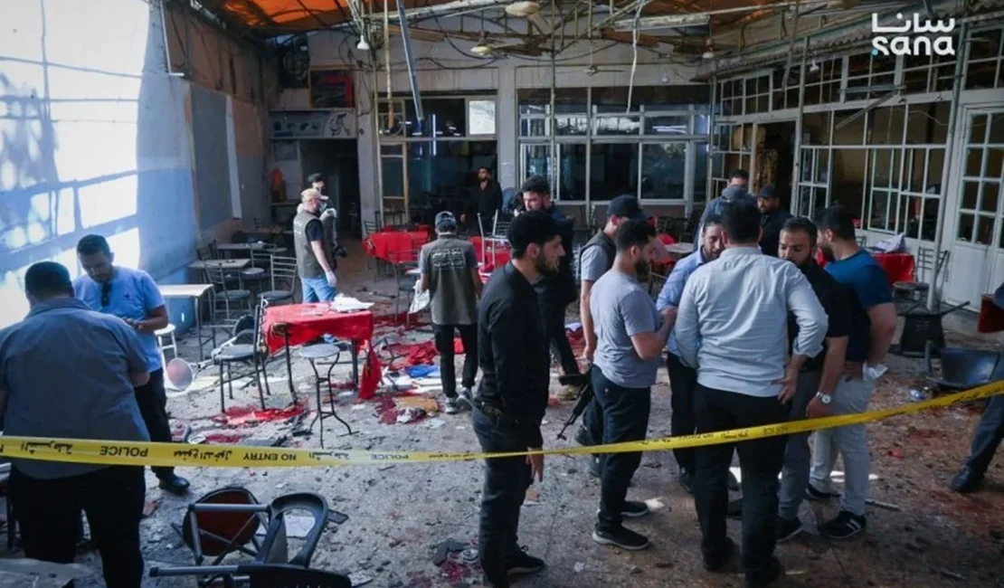 Explosão de bomba deixa ao menos cinco mortos em cafeteria na Síria